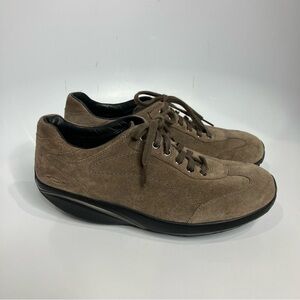 MBT taupe suede walking sneakers Swiss engineered size 8-8.5